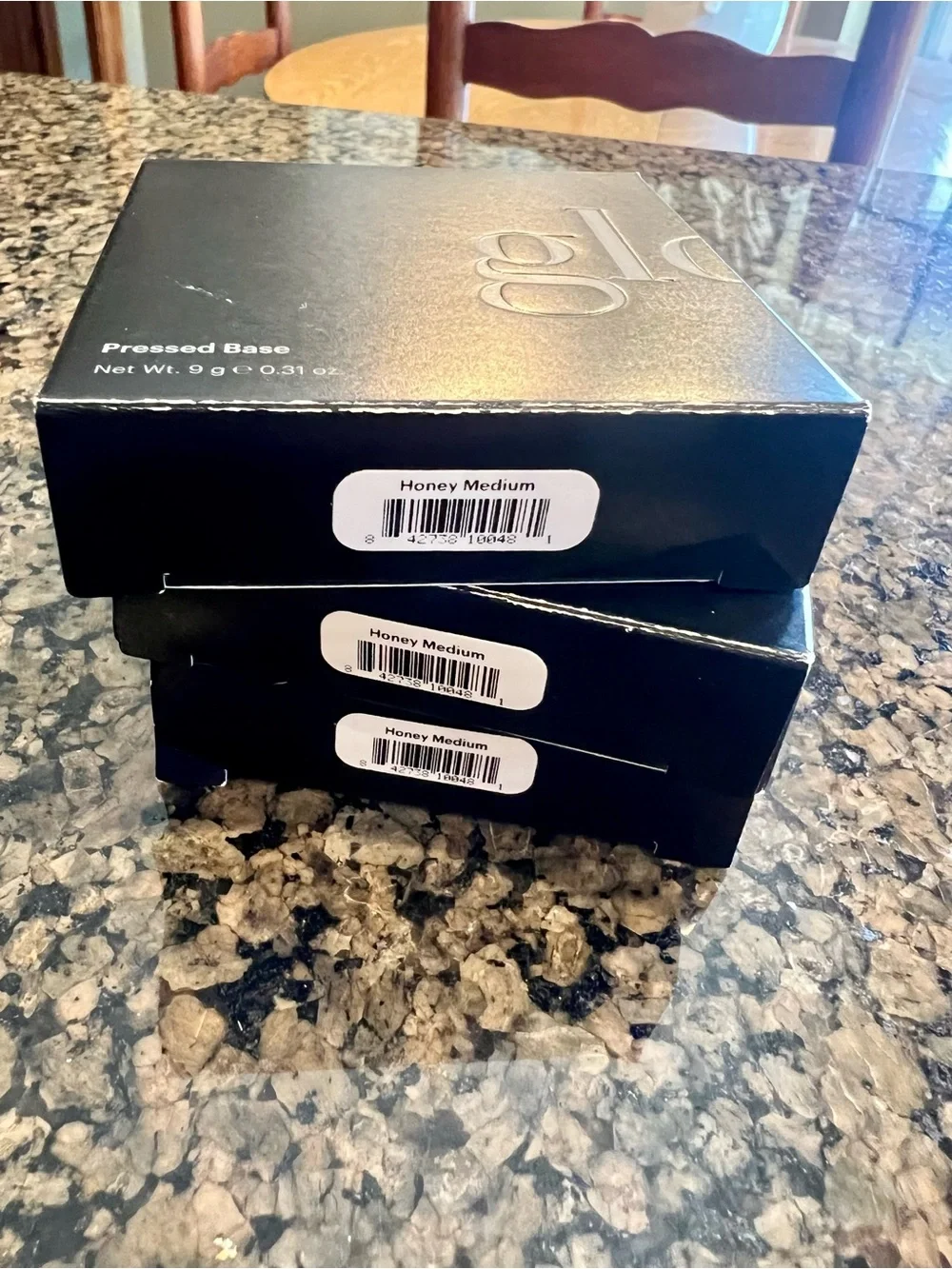 THREE Glo Skin Beauty Pressed Base Compacts - Shade Honey Medium